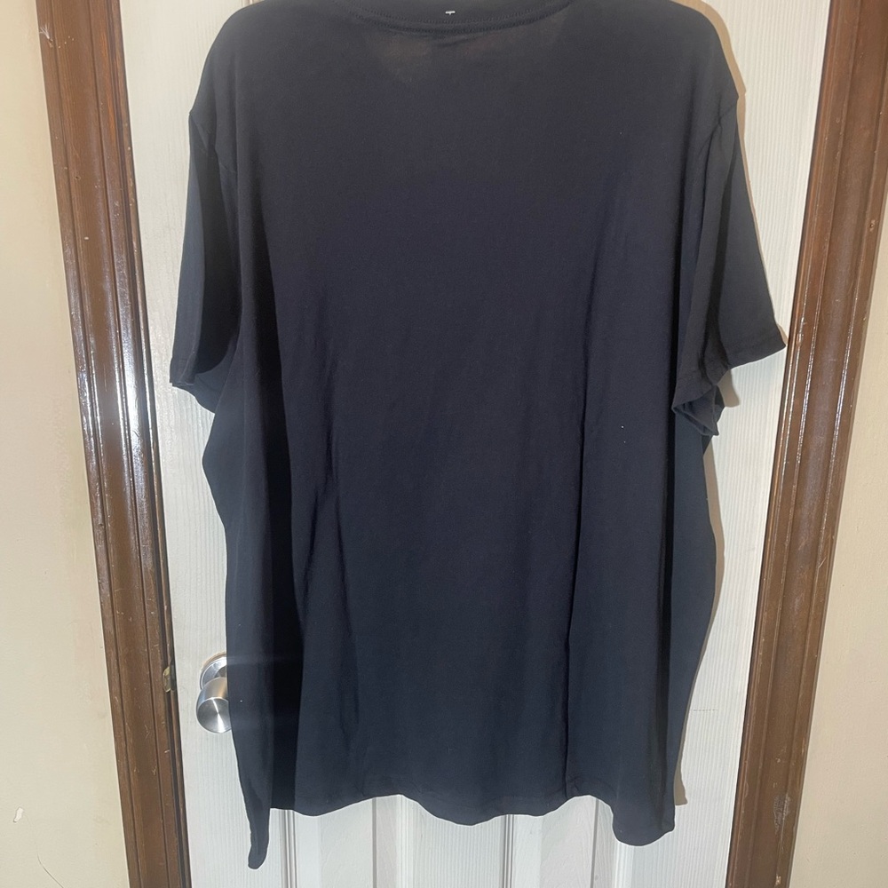 NWT Nintendo Super Mario Black T-Shirt - Picture 2 of 3